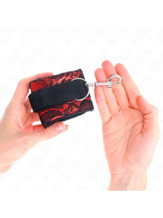 KINK - SHORT VELVET LACE WRIST RESTRAINTS AND NYLON BIND RED / BLACK 2